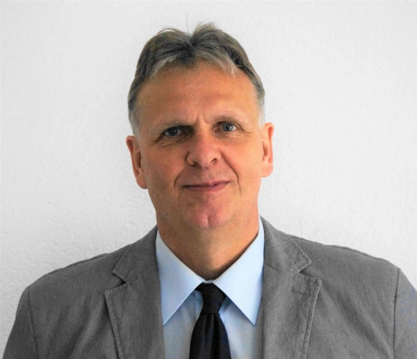Reiner Riedle (Dipl.-Ing. FH) – Geschäftsführer AIRnorm GmbH, Spezialist für industrielle Lüftungstechnik, Hallenkühlung und Retrofit in Süddeutschland